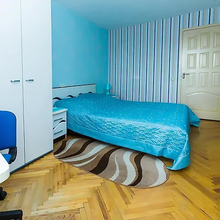 Studio With Two Bedrooms Апартаменти Мінськ